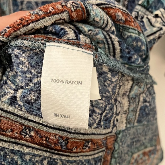 J. Jill Blue Print Pattern Top 3/4 Sleeves - Picture 6 of 7